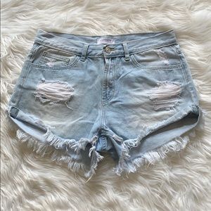 JUST USA HIGH WAISTED DISTRESSED JEANS
